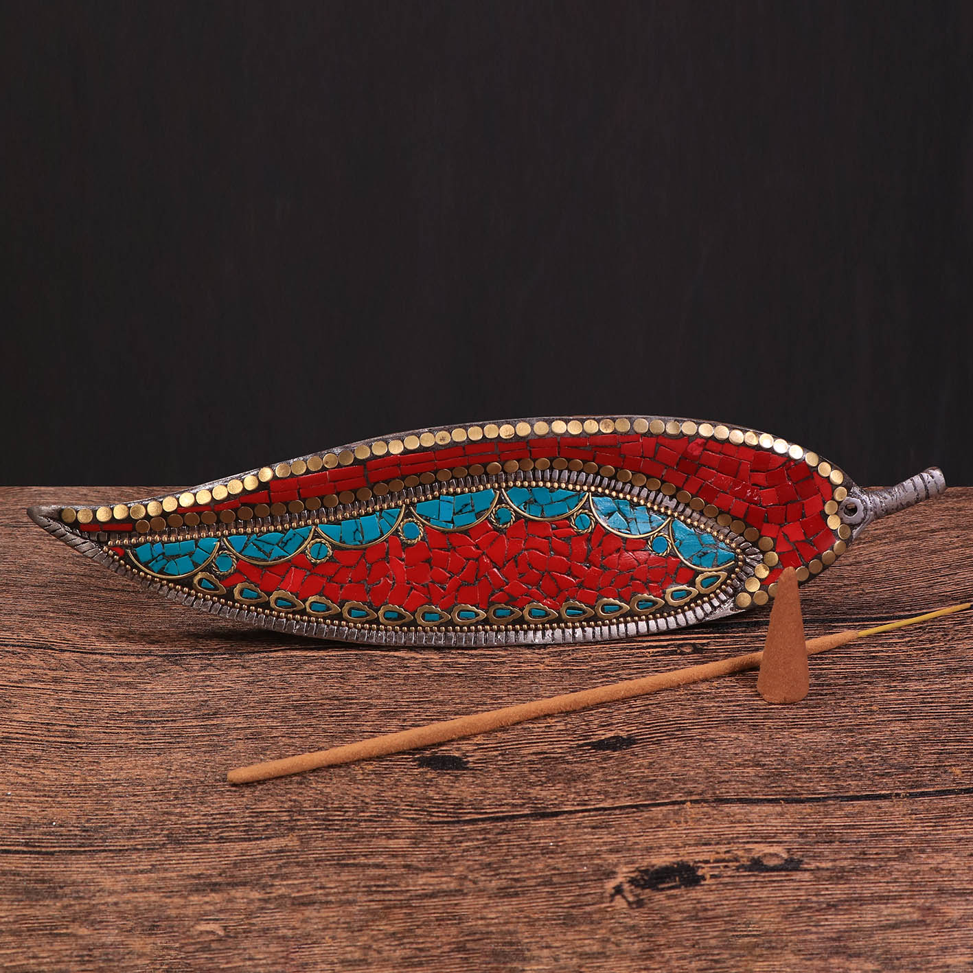 孔雀石珊瑚鑲嵌葉形線香座